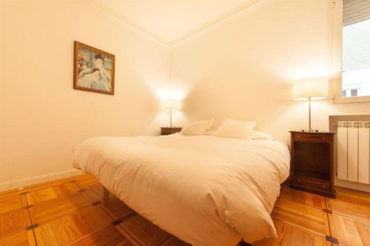 Classical Flat In Barrio Salamanca By Allo Housing Madrid Exteriör bild